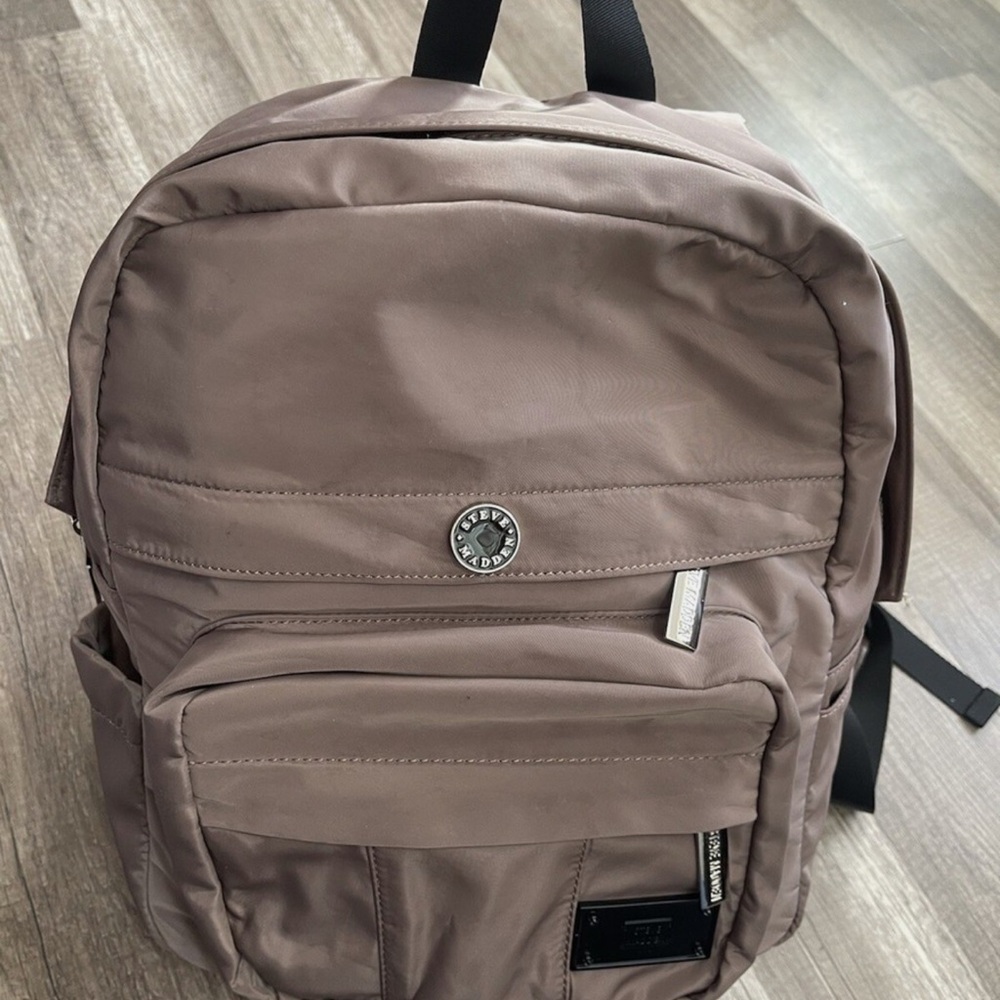 Steve Madden Tan Backpack Modern Design - Picture 2 of 10